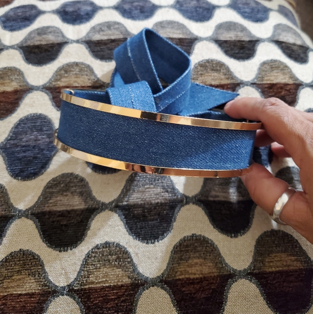 3 for $20 🤑Gold and jean Choker